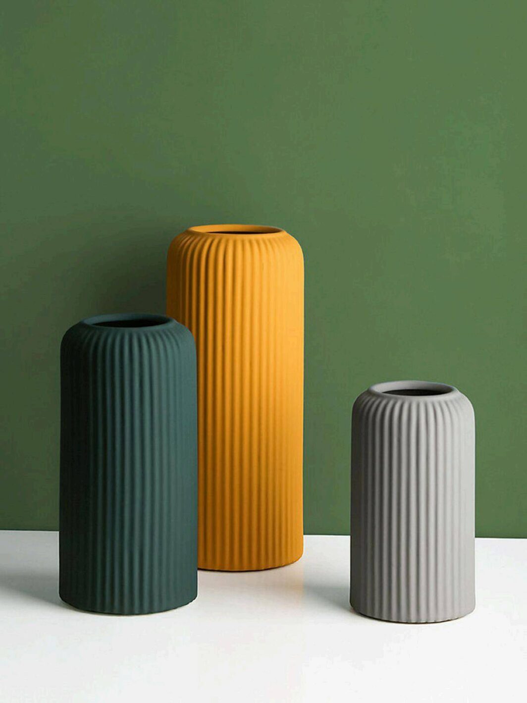 Ribbed Matte Ceramic Flower Vase Set