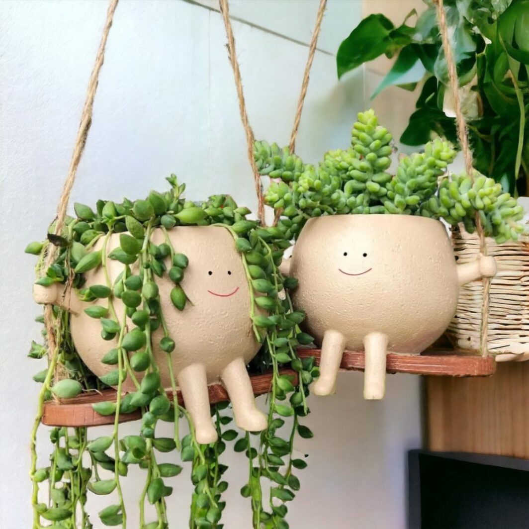 Hanging Smiles Resin Planter - Image 6